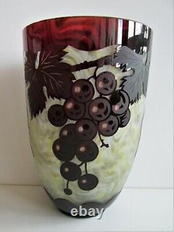 Antique CMS KRASNO (S. Reich) Bohemian ART DECO 1930's CAMEO Glass Vase Signed