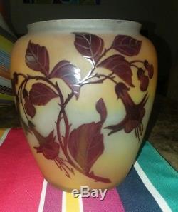 Antique Daum Nancy frosted carved honeysuckle cameo signed moda vase 6 1920s