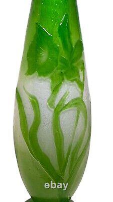 Antique Henri Muller Croismare French Green & White Cameo'Daffodil' Vase