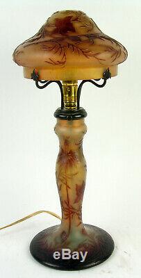 Art Nouveau French deVez Glass Acid Etched Cameo Glass Lamp c1910