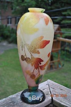 Arts&Crafts, Nouveau Era Daum Nancy Cameo Art Glass Vase withLeaves & Berries