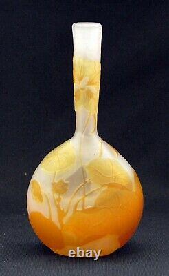 Authentic Signed Galle French Cameo Art Glass Vase Water Lily Pattern