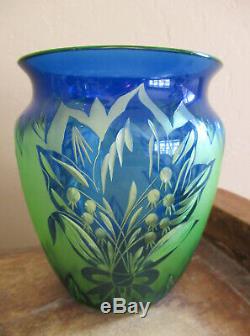 Authentic rare Loetz cameo/cut glass vase PN III-1821 ca. 1923