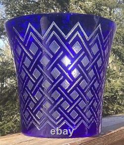 BEAUTIFUL Moser Hoffman Acid Cut Back Cameo Art Glass Vase