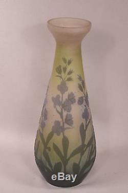 Beautiful Antique Original Signed Galle French Cameo Art Glass Vase 8-1/8 Inches
