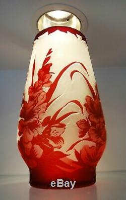 C1960 Vintage Cameo Galle Style Art Glass Floral 10 Vase