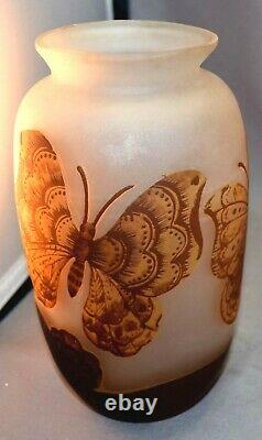 Carved Cameo Glass 1970's Misu Coman Romanian Butterfly Vase