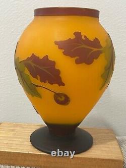 Contemporary Cameo Glass Art Glass Vase with Flowers / Floral Design