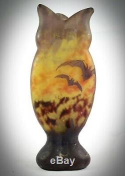 DAUM NANCY Art Nouveau acid etched'BATS'/'CHAUVES SOURIS' Cameo Glass vase