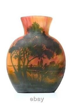 Daum Nancy Cameo Glass Vase, France, circa 1920