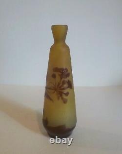 EMILE GALLE French CAMEO Art Glass 6.5 Vase, c. 1910 (#2)
