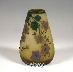 EMILE GALLE NANCY Cameo Vase Clematis Waldreben Decor Conical France Um 1906