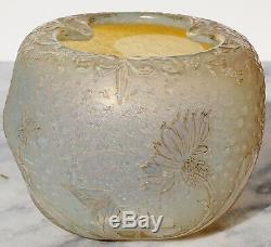 Early Daum Nancy Opalescent Carved Cameo Round Vase