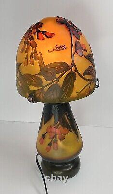 Emile Galle Style Art Nouveau Cameo Amber Glass Trumpet Vine Honeysuckle