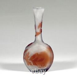Enamel Galle Art Nouveau Cameo Vase IN Bottle Form Solitaire Um 1903 H 5 1/2in