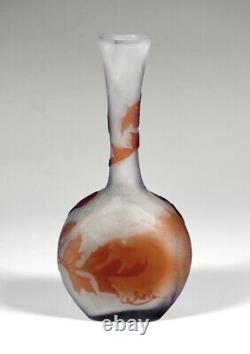 Enamel Galle Art Nouveau Cameo Vase IN Bottle Form Solitaire Um 1903 H 5 1/2in