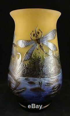 Exceptional French Emile Galle Cameo Art Cameo Glass Vase. 8. Signed