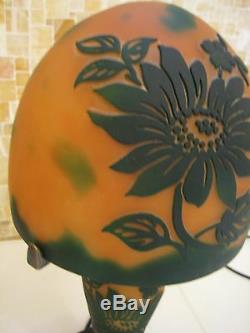 Exceptional Vintage Acid Etched French Galle Style Cameo Art Glass Lamp 1960's
