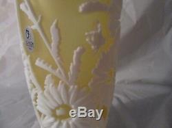Fenton Cameo Vase Kelsey Murphy Sand Carved 91\2''tall Sun Flowers