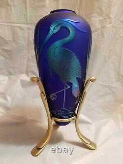 Fenton Favrene Vase Cameo Kelsey\Bomkamp Heron in Water 12''tall