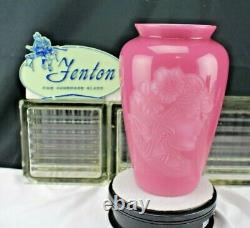 Fenton Glass Rose Quartz Cameo Vase Connoisseur Sand Carved Woman