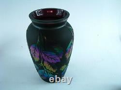 Fenton Iridescent Cameo Glass Vase Carved Leaves Of Gold Martha Reynolds 722/950