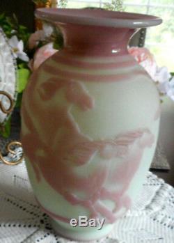 Fenton Kelsey Murphy Cameo Sand Carved Lotus Mist Vase Le Galloping Horses 2007