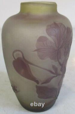 Gallé acid etched art nouveau cameo glass vase botanical flower design Galle