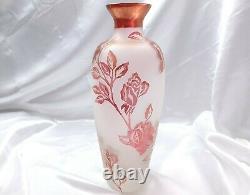 Gorgeous Kelsey Murphy / RPGB Cameo Sand Carved 12 Tall Pink Rose Vase