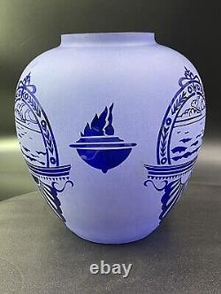 Kelsey Murphy Cobalt Cameo Glass Vase Pilgrim Signed Vintage 1996 G53034 9x7