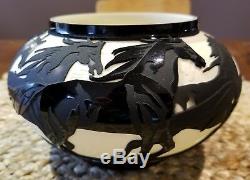 Kelsey Murphy Pilgrim Cameo glass bowl, 3 layers, beautiful wild horses 913136