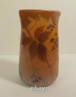 LEGRAS French Cameo Art Glass 6.75 Vase, c. 1910-1920