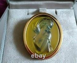 Lalique Cameo Brooch Exquisite Opalescent Art Nouveau In Style Outstanding
