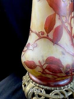 Large Art Nouveau-Daum Nancy France Amber Mottled Glass Cameo Lamp. Circa 1910