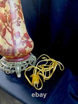 Large Art Nouveau-Daum Nancy France Amber Mottled Glass Cameo Lamp. Circa 1910