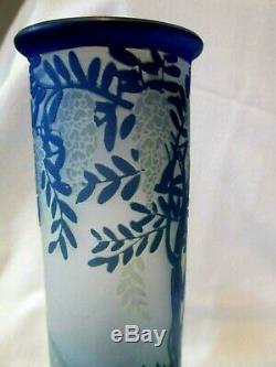 Lovely Antique Early 20th Century Signed DeVez French Cameo Art Glass Vase 1910