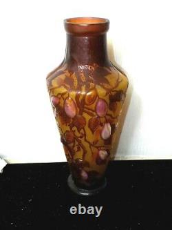Magnificent Rare Art Noveau Cameo Glass Galle Style Vase Signed