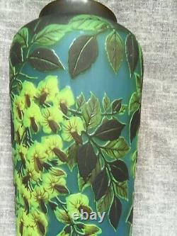 Medium Cameo Art Glass Vase Sku154