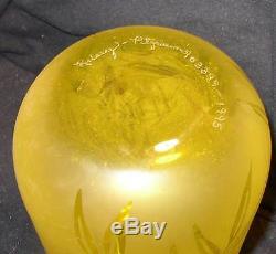 Nice Kelsey Murphy Pilgrim 7 1/2 yellow etched cameo glass vase-unique