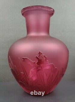 Pilgrim Kelsey Murphy Sand Carved Irises Extra Large Plum Cameo Glass Vase EUC