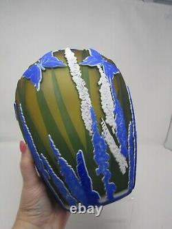 RARE Kelsey/Pilgrim Cameo Glass Vase, Butterflies 1995 Blue White Gold Green