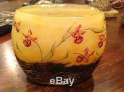 Rare Authentic Daum Nancy French Art Nouveau Signed Cameo Glass Vase C. 1900
