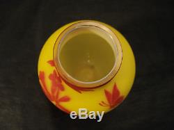 Rare Signed Thomas Webb 2-color English Cameo Art Glass 6.5 Vase, Butterfly