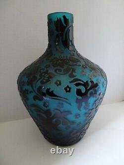 Sand Carved Cameo Glass Vase Green, Black