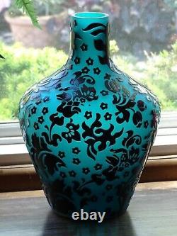 Sand Carved Cameo Glass Vase Green, Black