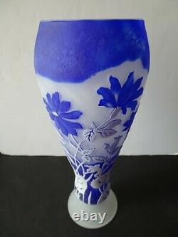 Sand Carved Cameo Vase 3 Layer Of Glass Not Signed