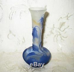 Signed Galle Cameo Art Glass Vase done in a Purple Floral Design, EXCEPTIONAL