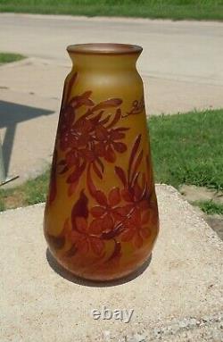 Signed Galle Cameo Style Art Glass Vase 11 Inches Tall