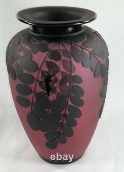 Signed Kelsey Murphy Pilgrim Sand Carved Cameo Vase Burgundy and Black #6552