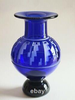 Steven Correia Art Glass Signed Limited Edition Cobalt Blue Etched Vase 1988